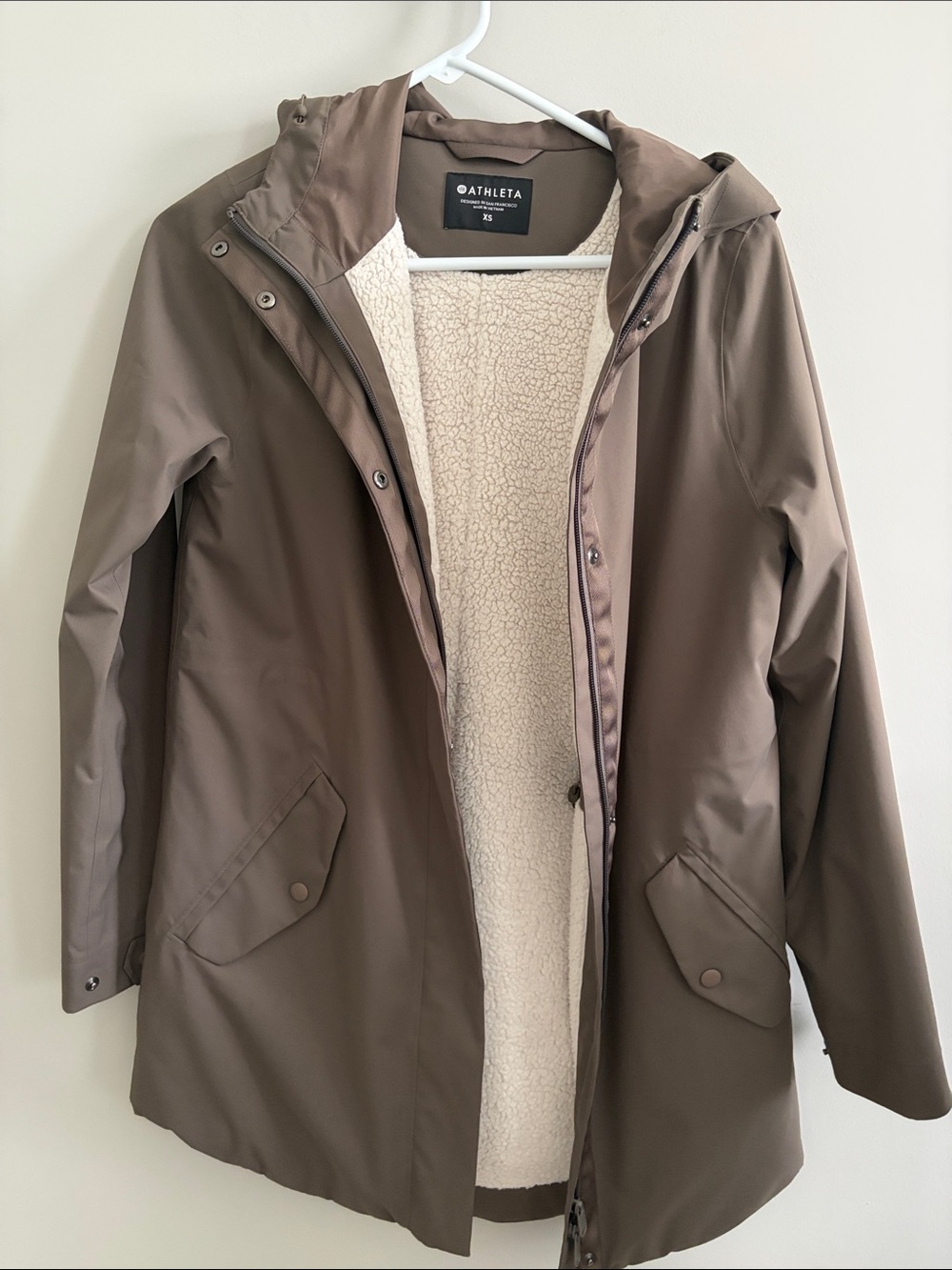 Athleta Lakeview rainout parka - Sherpa lined